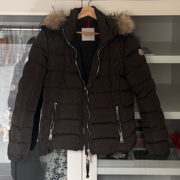 MONCLER Women's Black Puffer Jacket with Fur Trim - Picture 4 of 12